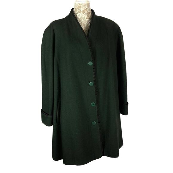 VINTAGE MDP Mario De Pinto green wool V neck coat with black trim1x